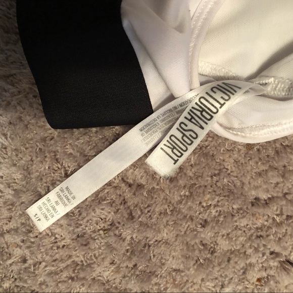 Workout leggings and sports bra - Picture 6 of 6